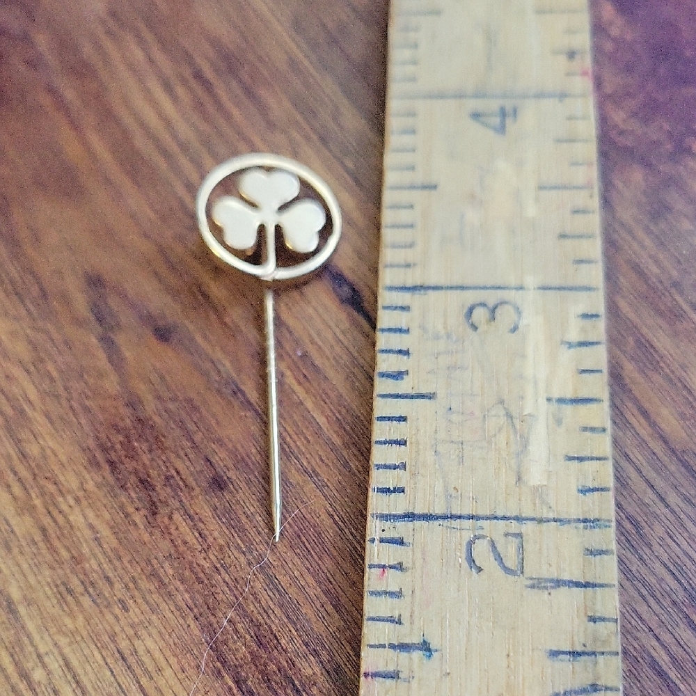 1986 Australian Commonwealth Games Clover Lapel Pin